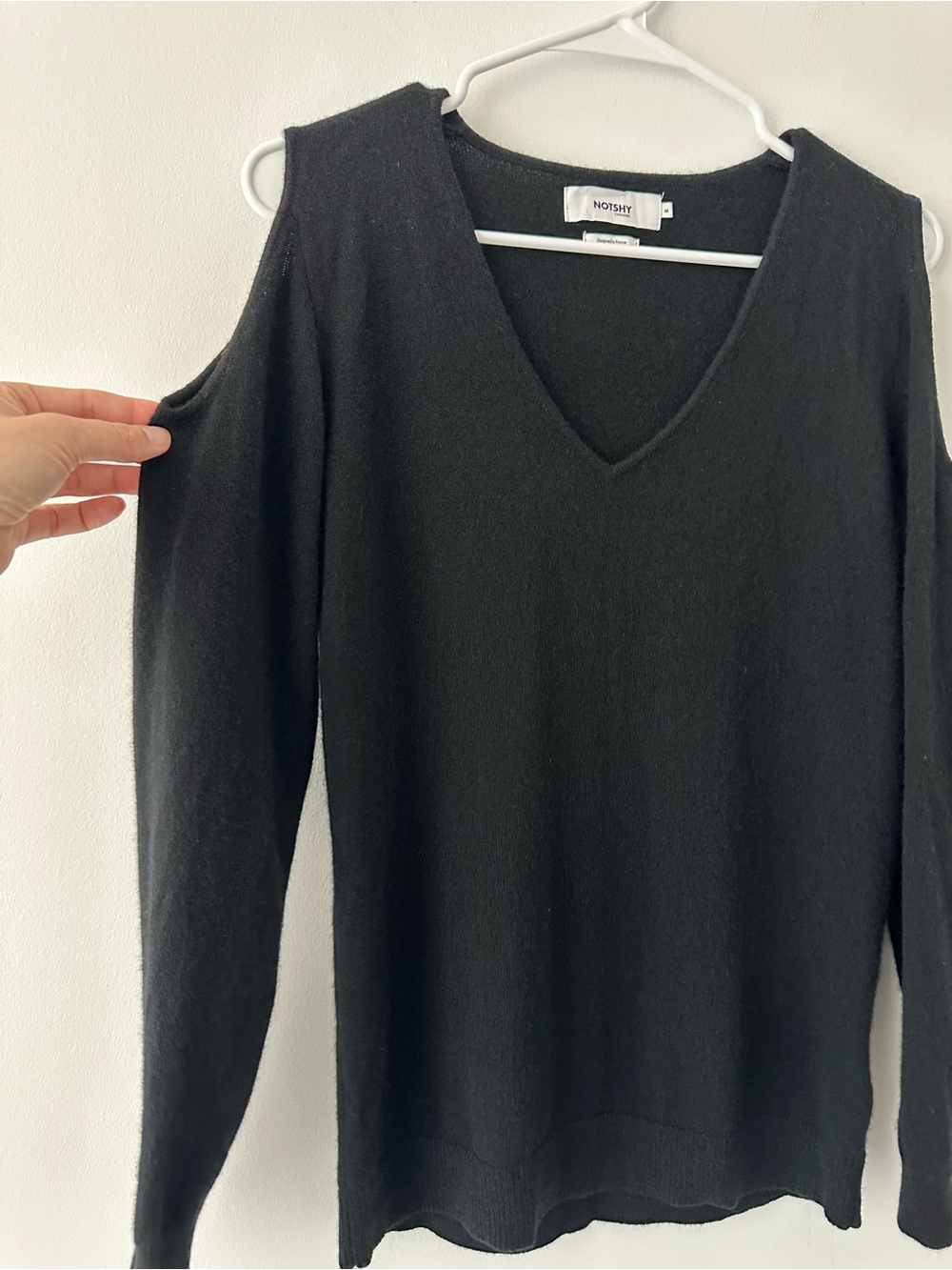 NOTSHY 100% Cashmere Black Cold Shoulder V-Neck Sweater Women’s M - Picture 3 of 14